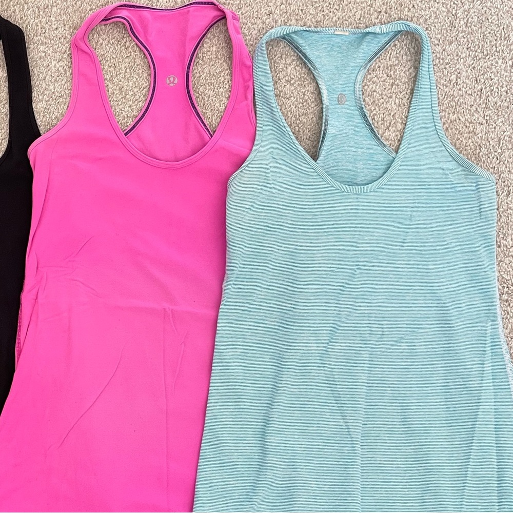 Women’s Lululemon Razorback Tank Size: 6 Hot Pink